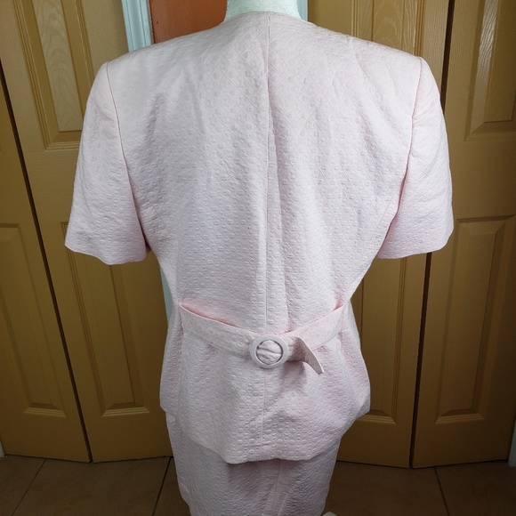 Christian Dior suit, 2 pieces, sz 14. - Picture 3 of 7